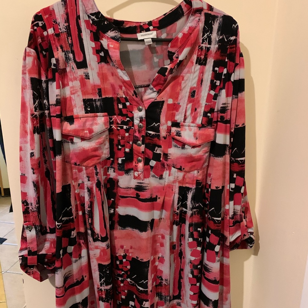 Avenue Women’s Plus Size Blouse 30/32W